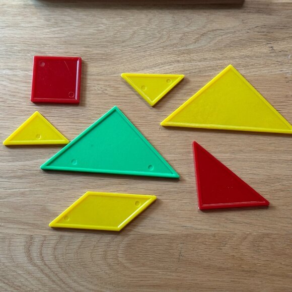 Vintage Pythagoras A Game of 179 Puzzles, Tangram, Tryne No. 125, Copyright 1961 - Picture 9 of 13